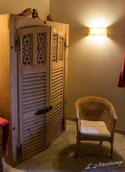Bed and Breakfast L'Atterrissage Santes Exterior foto
